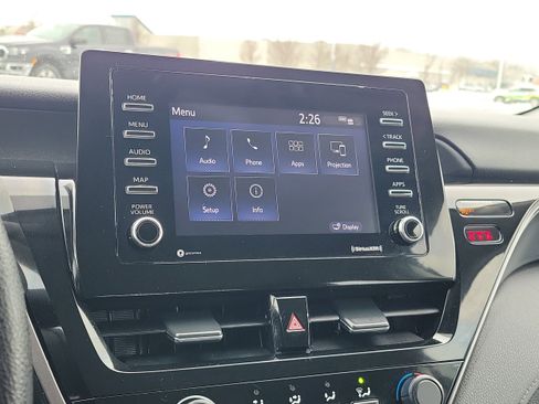 Used 2021 Toyota Camry LE image 25