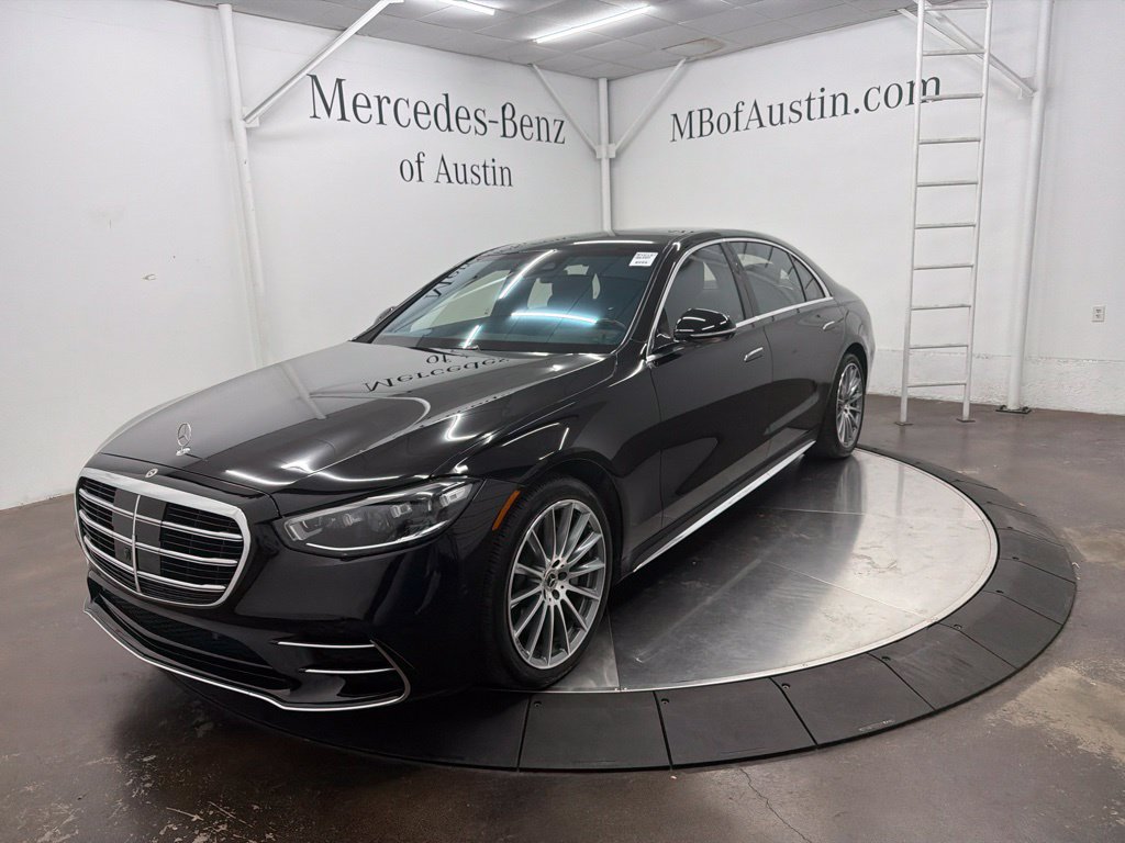 Used 2023 Mercedes-Benz S 580 4MATIC Sedan image 3