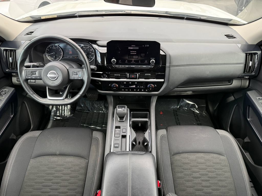 Used 2025 Nissan Pathfinder SV FWD image 20