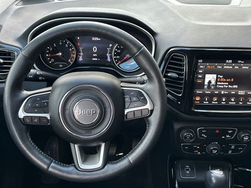 Used 2018 Jeep Compass Limited w/ Navigation Group image 12