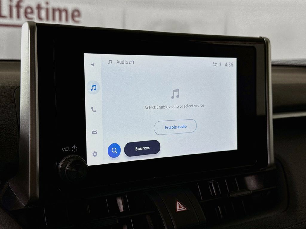 Certified 2025 Toyota RAV4 LE AWD/4WD image 7