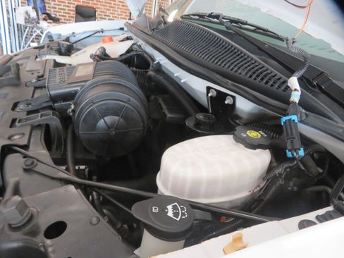 Used 2018 Chevrolet Express 3500 LT w/ LT Preferred Equipment Group RWD image 50
