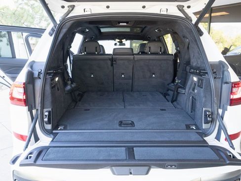 Used 2020 BMW X7 M50i w/ Dynamic Handling Package image 29