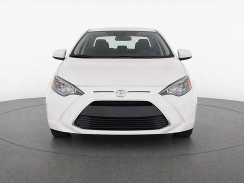 Used 2017 Toyota Yaris iA FWD image 5