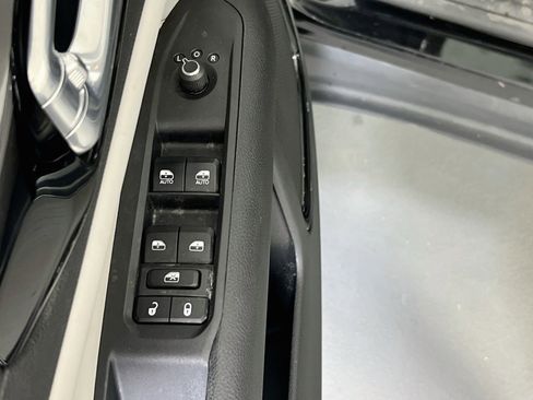 Used 2022 Jeep Compass Limited AWD/4WD image 17