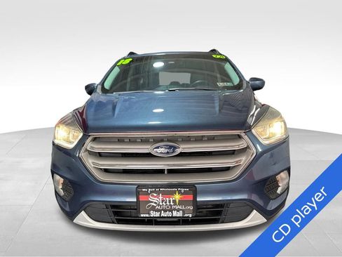 Used 2018 Ford Escape SEL w/ Ford Safe & Smart Package FWD image 2