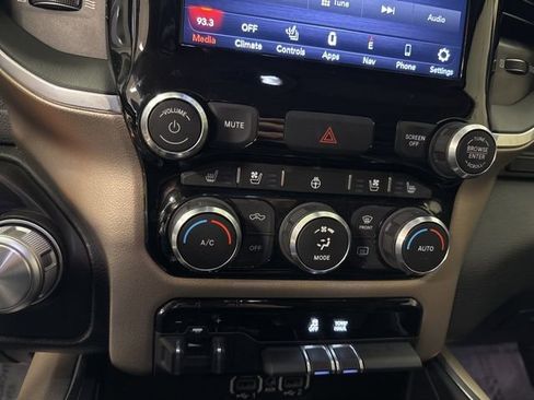 Used 2020 RAM 1500 Laramie image 28