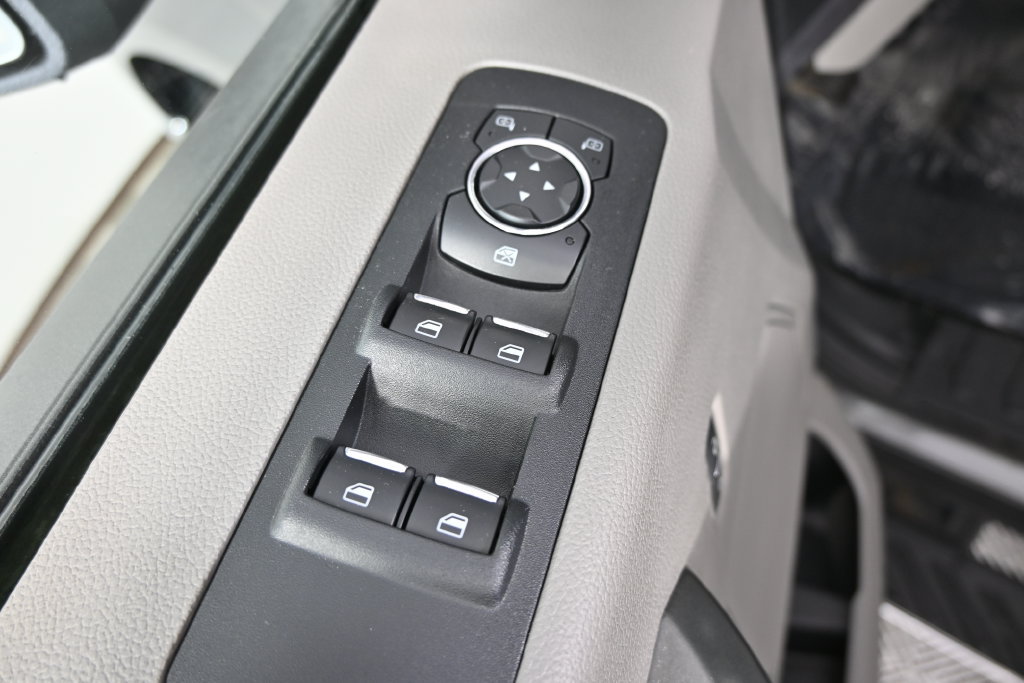 Used 2016 Ford F150 XLT w/ Equipment Group 302A Luxury AWD/4WD image 20