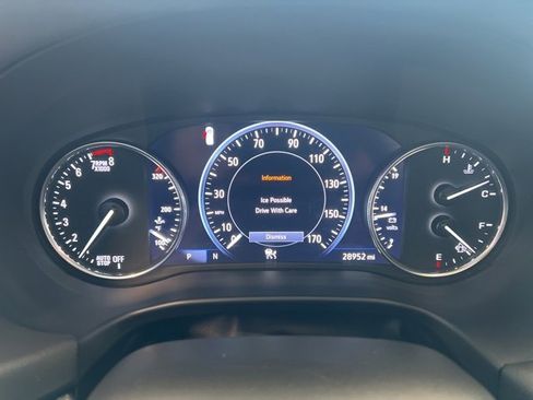 Used 2024 Buick Enclave Avenir w/ Avenir Technology Package image 27