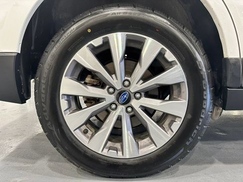 Used 2019 Subaru Outback 2.5i Touring AWD/4WD image 49