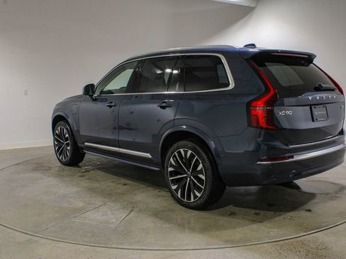 New 2026 Volvo XC90 T8 Plus w/ Protection Package Premier AWD/4WD image 3