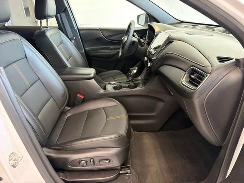 Used 2024 Chevrolet Equinox Premier AWD/4WD image 11