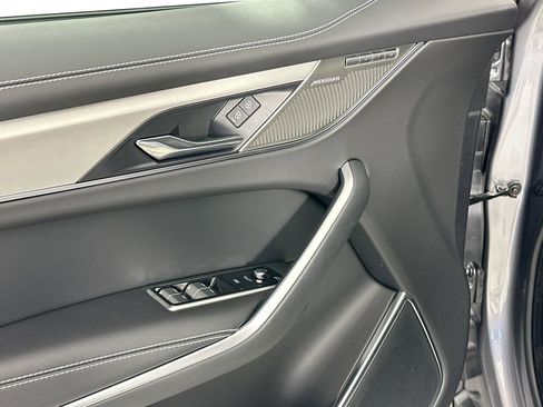 Certified 2026 Jaguar F-PACE R-Dynamic S AWD/4WD image 15