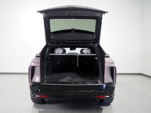 Used 2024 Cadillac Lyriq AWD Luxury image 46