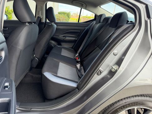 Used 2025 Nissan Versa SV image 37