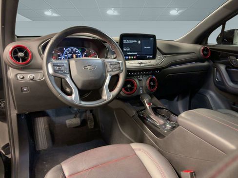 Certified 2023 Chevrolet Blazer RS w/ Driver Confidence II Package image 28