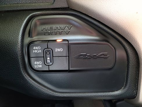 Used 2019 RAM 2500 Laramie image 15