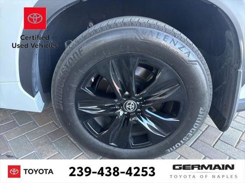 Certified 2025 Toyota Highlander XLE image 12