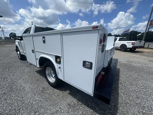 Used 2017 Ford F350 XL image 7