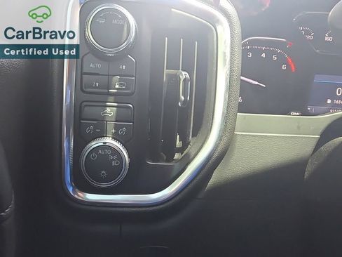 Used 2020 GMC Sierra 1500 SLE w/ SLE Value Package AWD/4WD image 16