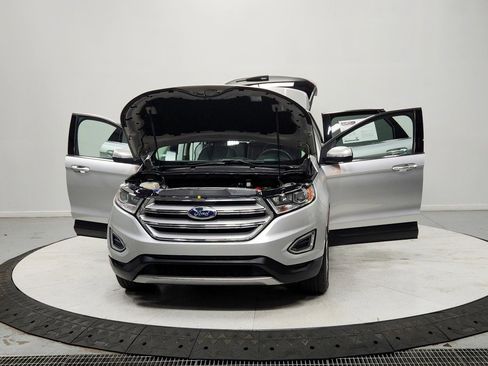 Used 2018 Ford Edge Titanium image 10