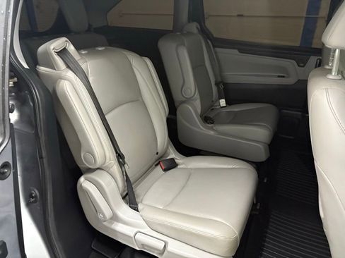 Used 2021 Honda Odyssey EX-L image 13