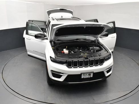 Used 2024 Jeep Grand Cherokee Limited AWD/4WD image 25