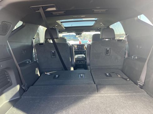 Used 2025 Chevrolet Traverse Z71 w/ Driver Confidence Package image 24