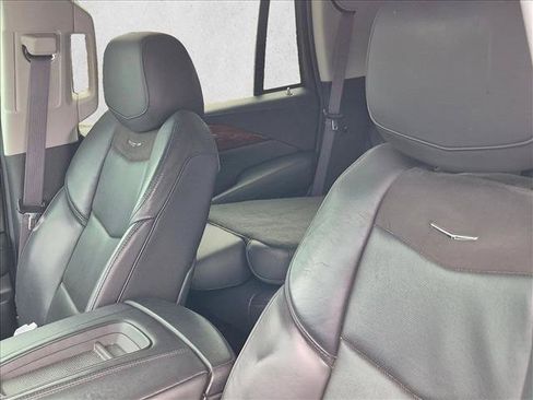 Used 2015 Cadillac Escalade Premium RWD image 13