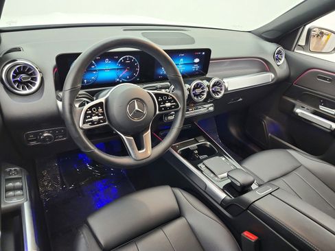 Used 2022 Mercedes-Benz GLB 250 image 12