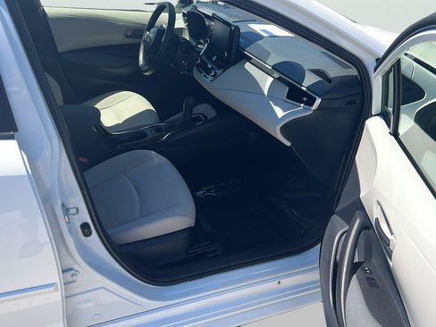 Used 2022 Toyota Corolla LE FWD image 13