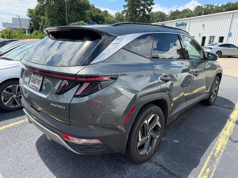 Used 2024 Hyundai Tucson Limited AWD/4WD image 3