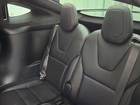 Used 2022 Tesla Model X AWD w/ 6 Seat Interior image 28