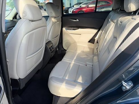 Used 2019 Cadillac XT4 Premium Luxury FWD image 10