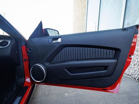 Used 2012 Ford Mustang Shelby GT500 w/ Electronics Pkg image 62