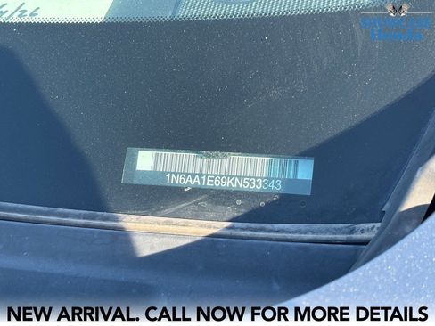 Used 2019 Nissan Titan SV w/ SV Convenience Package image 15