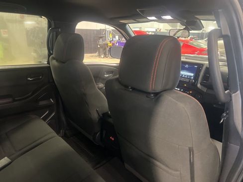 Certified 2023 Nissan Frontier PRO-4X w/ Technology Package image 13