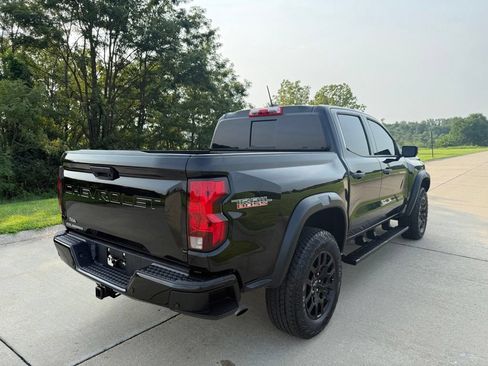 Used 2024 Chevrolet Colorado Trail Boss w/ Technology Package AWD/4WD image 2