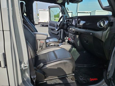 Used 2023 Jeep Wrangler Unlimited Rubicon 392 AWD/4WD image 25