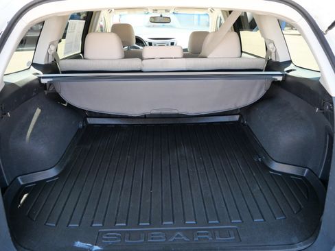 Used 2014 Subaru Outback 2.5i Premium w/ Popular Package #1B AWD/4WD image 18