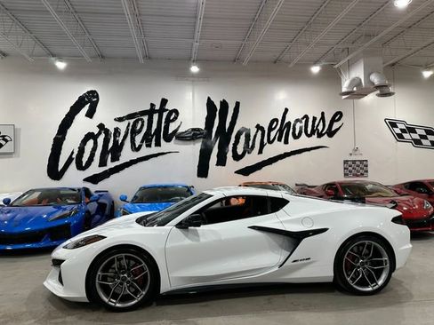 Used 2025 Chevrolet Corvette Z06 image 28