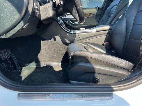 Used 2018 Mercedes-Benz C 300 Sedan image 39
