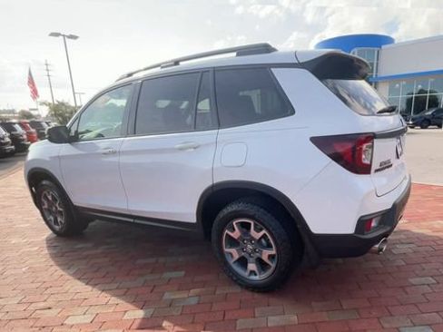 Certified 2023 Honda Passport TrailSport image 7
