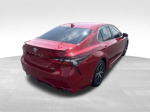 Used 2024 Toyota Camry SE FWD image 5
