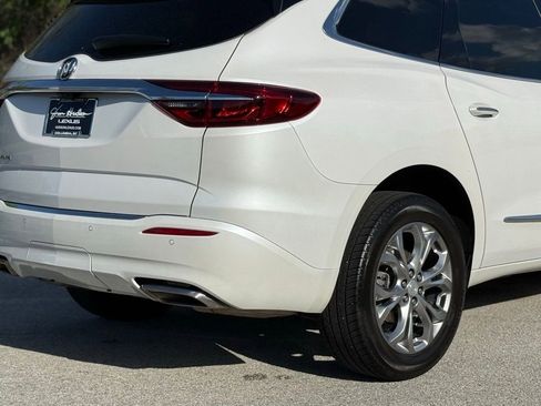 Used 2021 Buick Enclave Avenir w/ Avenir Technology Package FWD image 14