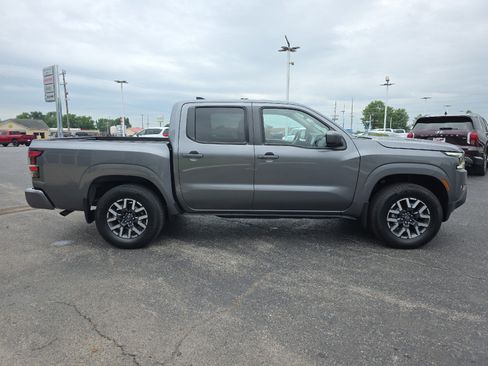 Used 2024 Nissan Frontier SL AWD/4WD image 5