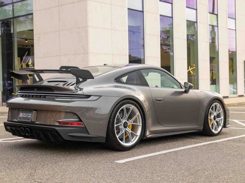 Used 2022 Porsche 911 GT3 RWD image 4
