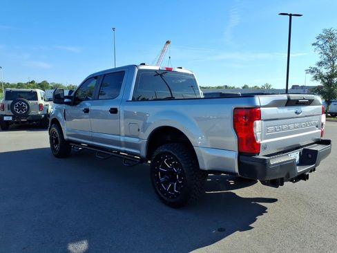 Used 2022 Ford F250 XL RWD image 5