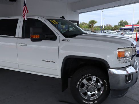 Used 2015 GMC Sierra 3500 SLE image 4