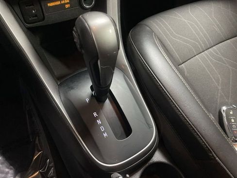 Used 2022 Chevrolet Trax LT w/ Driver Confidence Package image 20